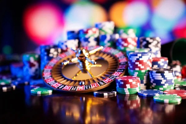 Live dadu online dealer studio with multiple camera angles on kasino88 platform